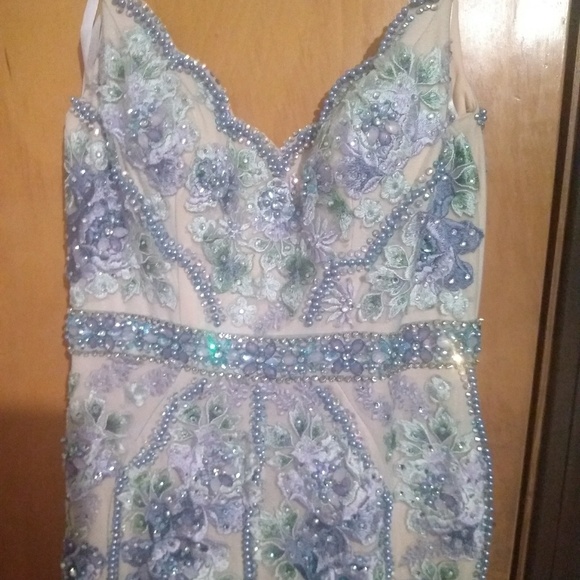 Jovani formal gown - Picture 3 of 7